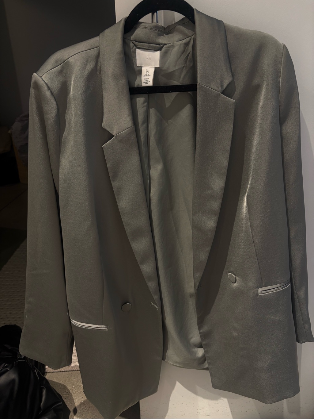 H&M Light Gray Satin Blazer